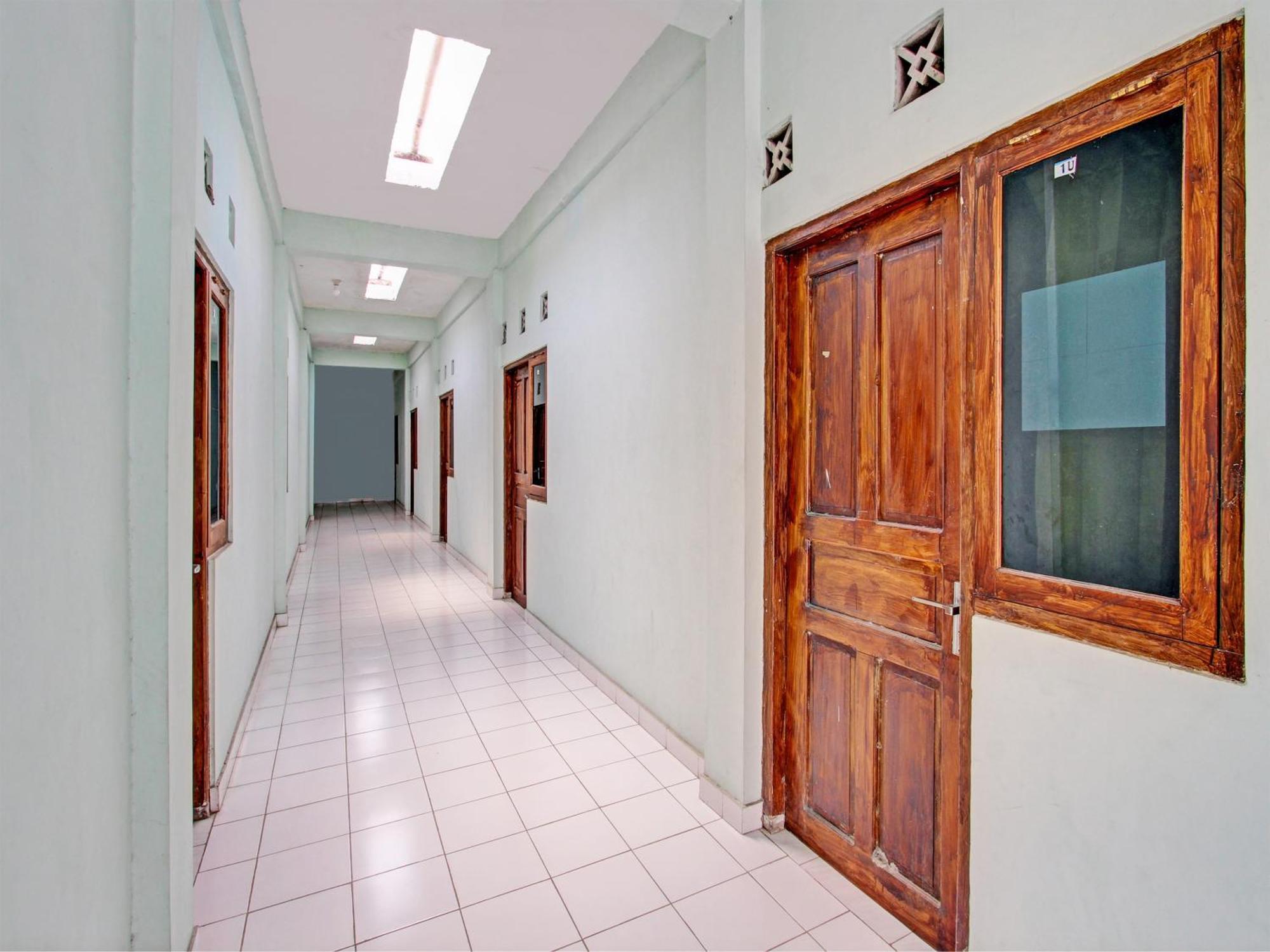 Spot On 93020 Rumah Singgah Ganjuran Bantul Exterior foto