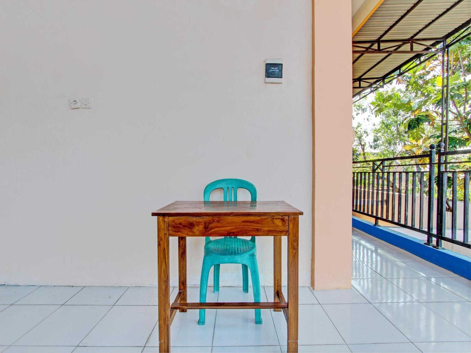Spot On 93020 Rumah Singgah Ganjuran Bantul Exterior foto
